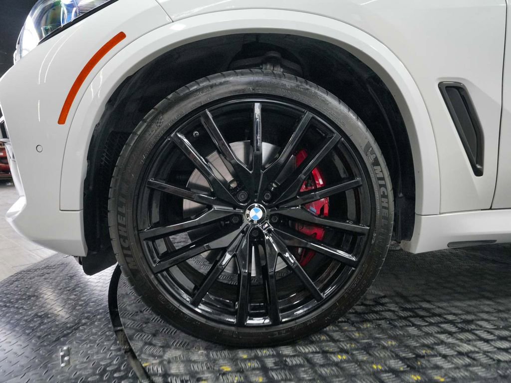 Used 2022 BMW X5 M50i w/ Executive Package AWD/4WD image 9
