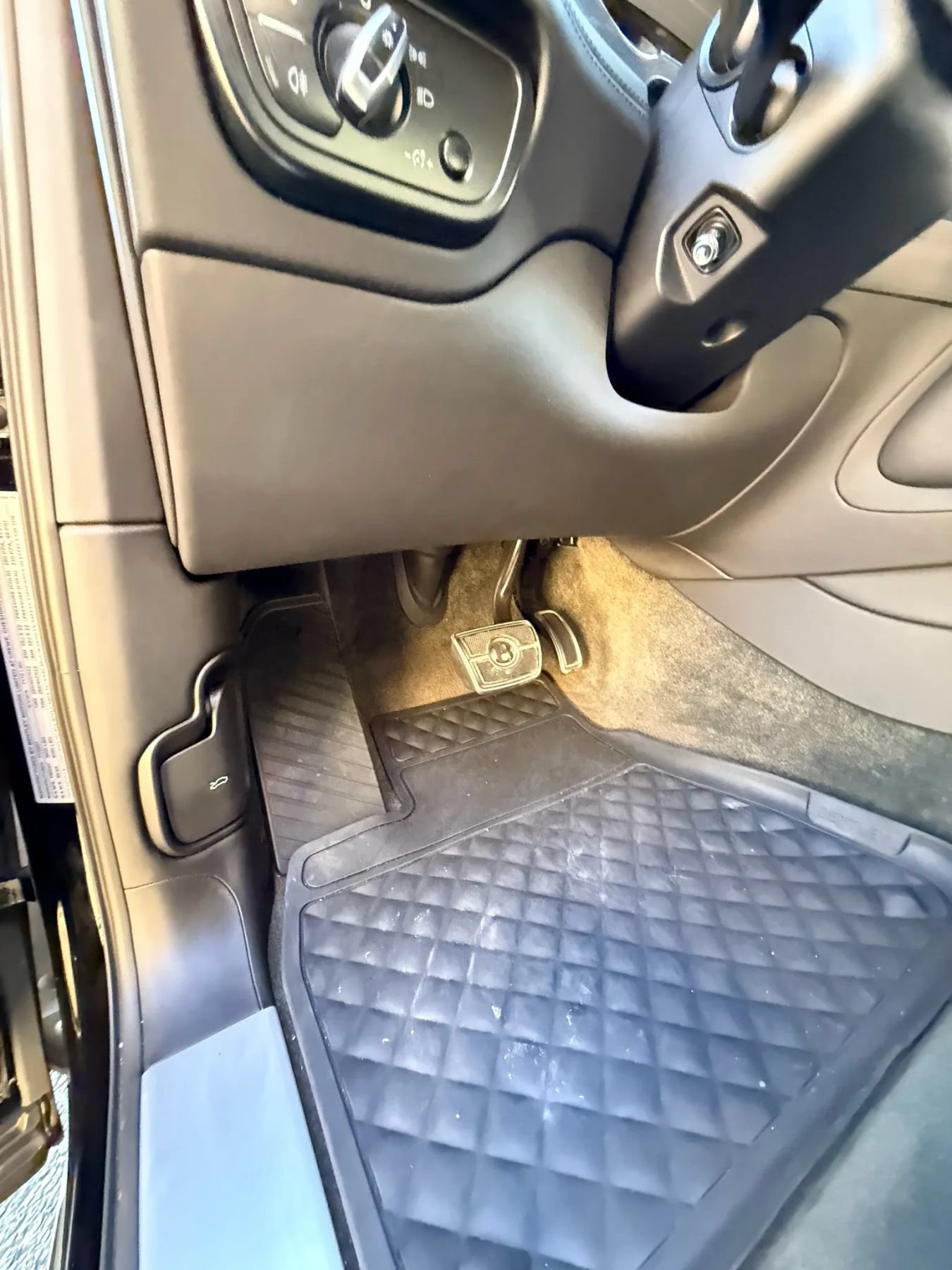 Used 2022 Bentley Bentayga Speed image 37