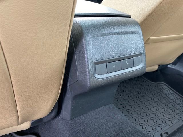 Used 2019 Volkswagen Jetta SEL w/ Cold Weather Package image 19