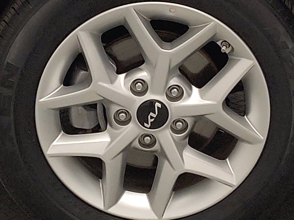 Used 2025 Kia Soul LX image 31