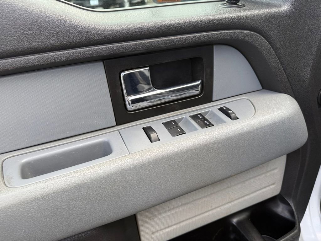 Used 2014 Ford F150 XLT w/ Equipment Group 302A Luxury AWD/4WD image 12