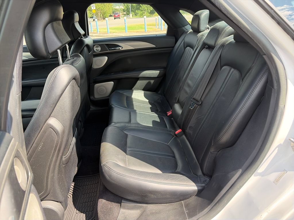 Used 2017 Lincoln MKZ Reserve w/ Luxury Package AWD/4WD image 27