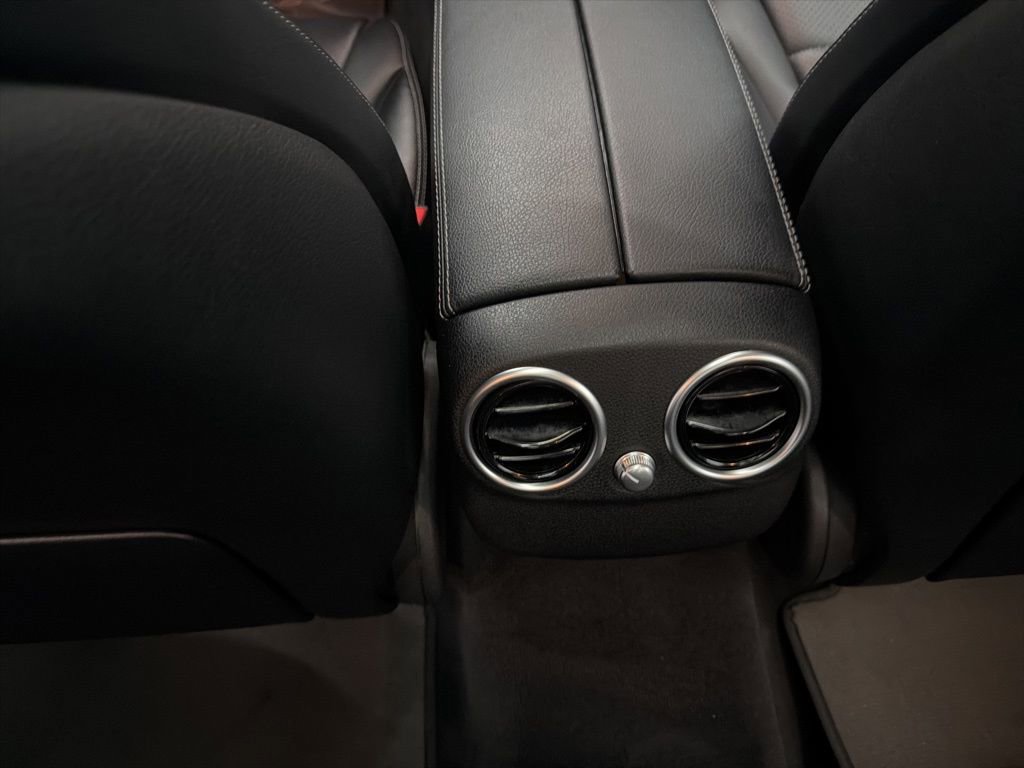 Used 2018 Mercedes-Benz C 300 Sedan image 23