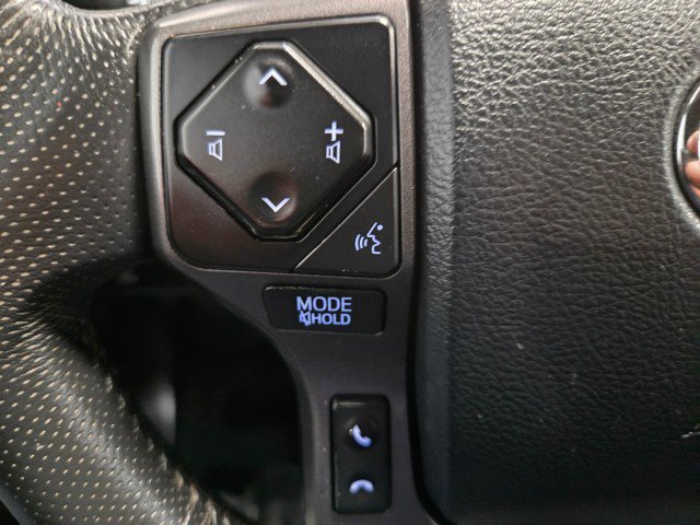 Used 2016 Toyota Tacoma TRD Sport image 49