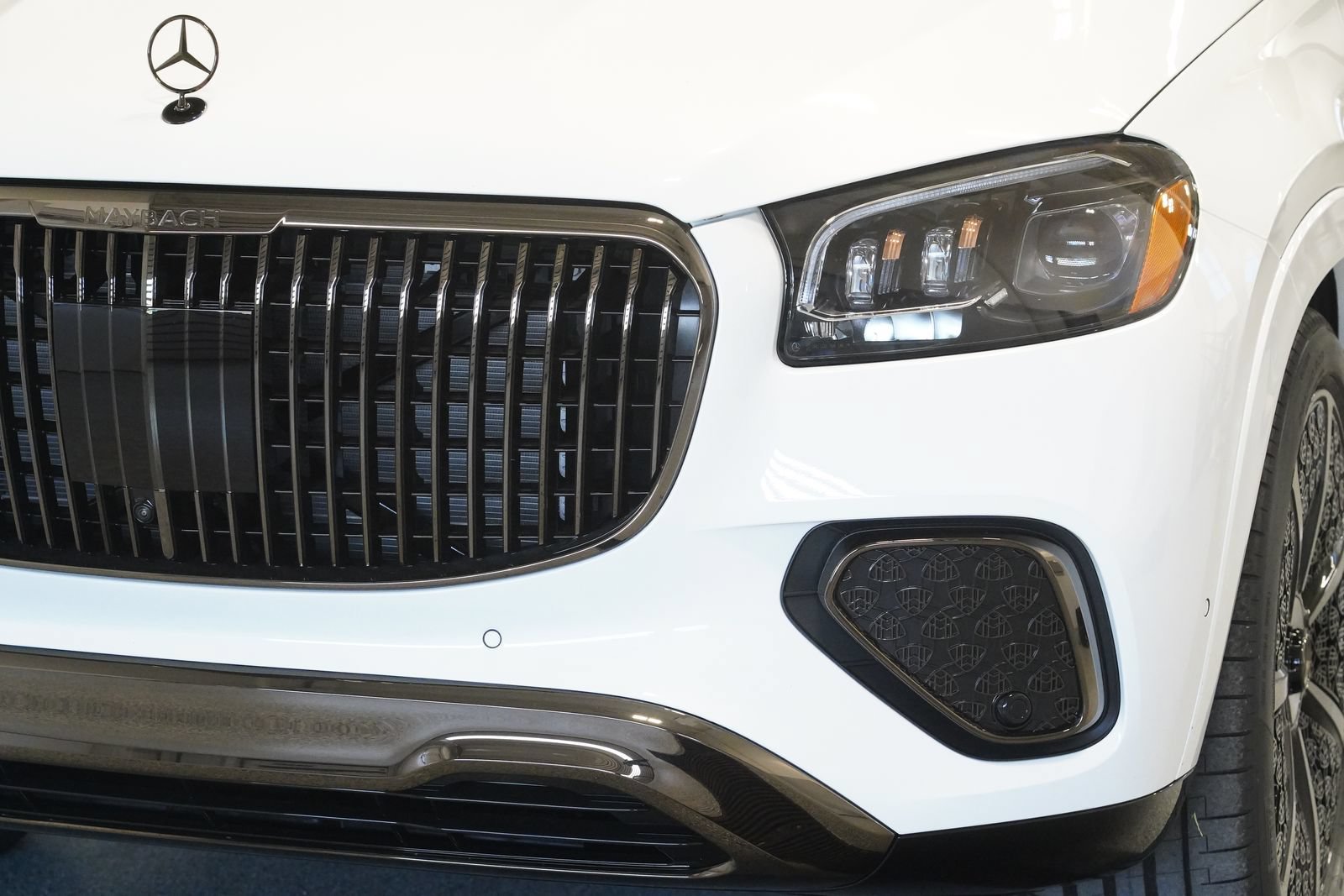 New 2026 Mercedes-Benz Maybach GLS 600 4MATIC image 8
