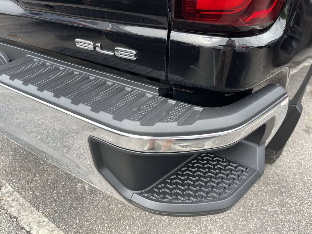 Used 2022 GMC Sierra 2500 SLE AWD/4WD image 12