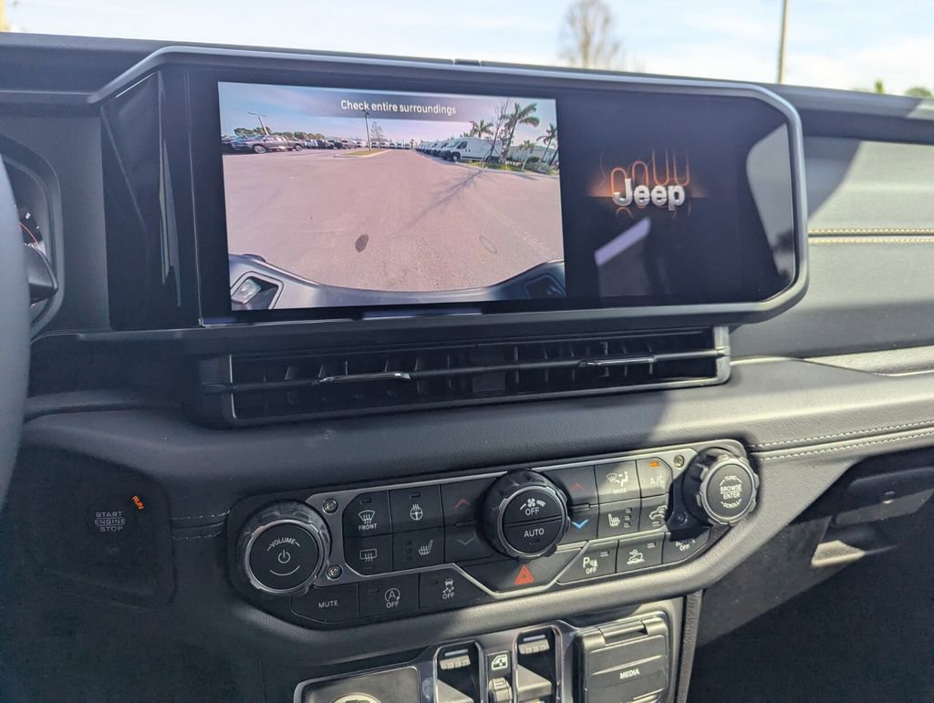 New 2026 Jeep Gladiator Sport image 20