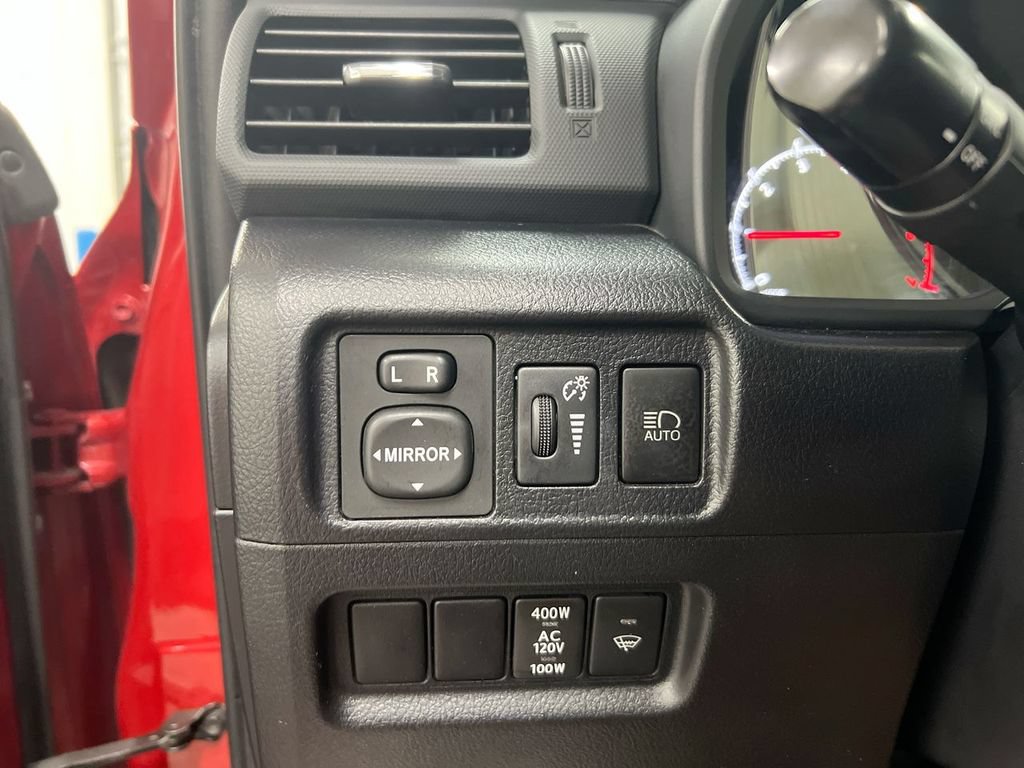 Used 2024 Toyota 4Runner SR5 AWD/4WD image 18