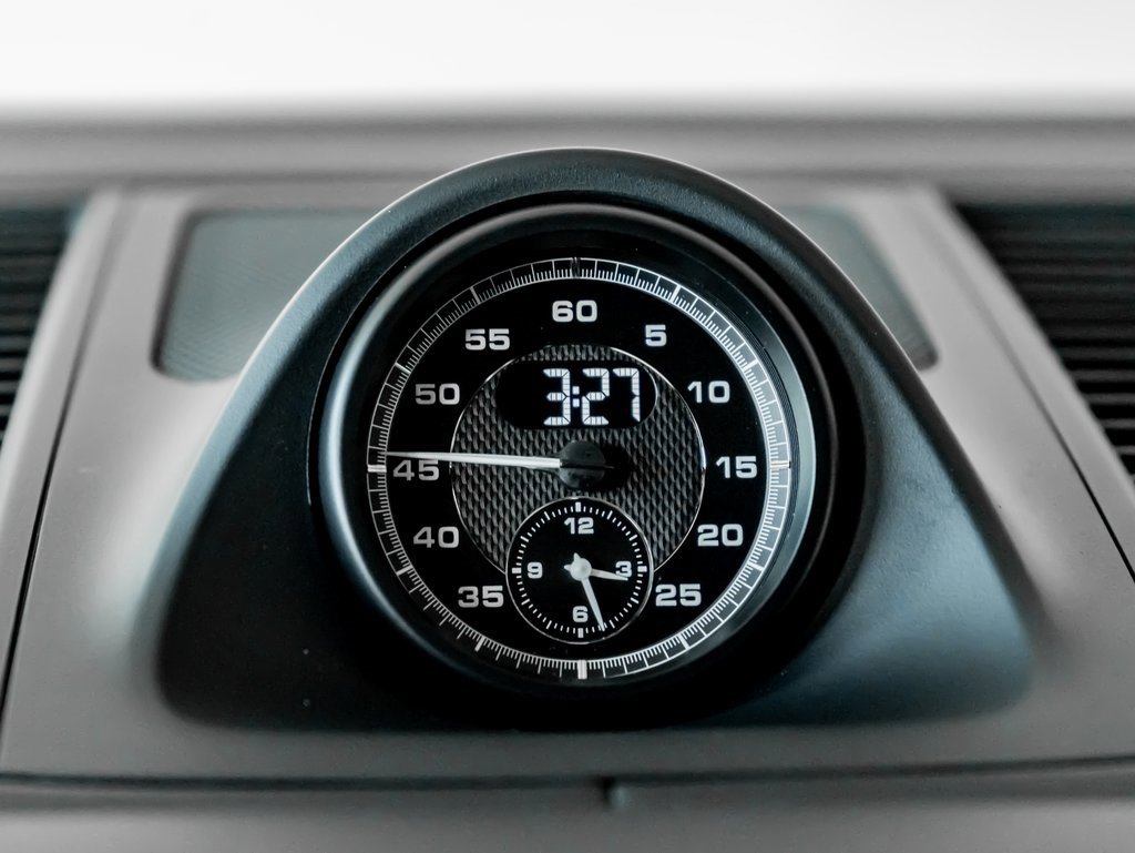 New 2026 Porsche Macan Turbo image 18