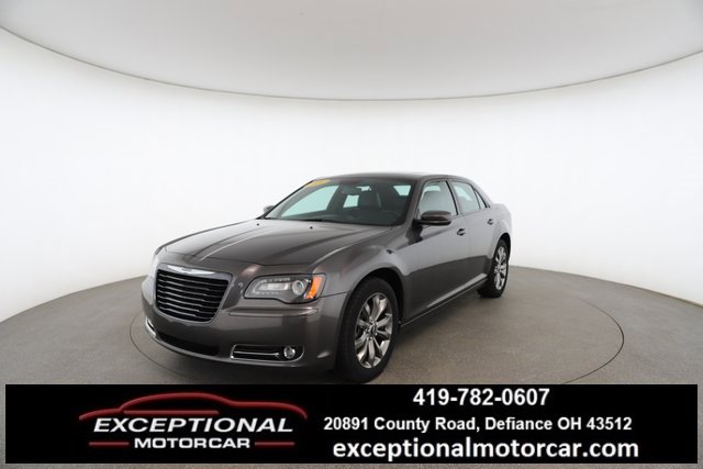 Used 2014 Chrysler 300 S image 1