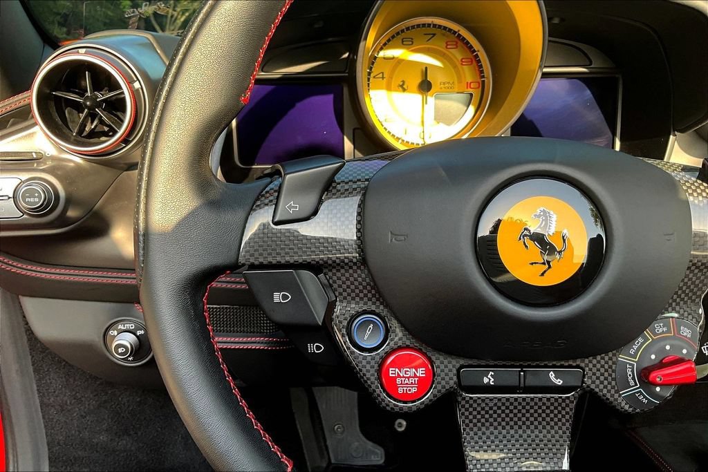 Used 2022 Ferrari F8 Tributo RWD image 11