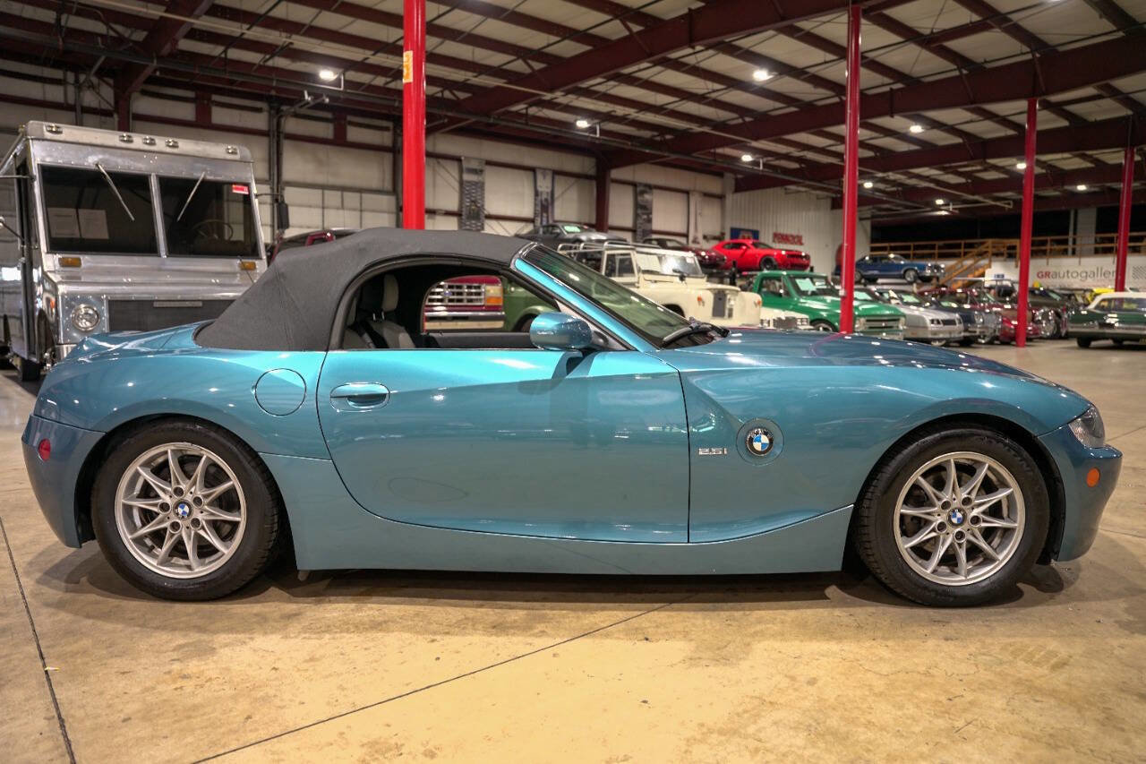 Used 2005 BMW Z4 2.5i image 23