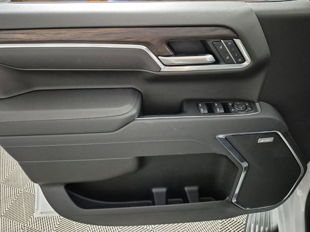 Certified 2026 GMC Sierra 1500 SLT w/ SLT Convenience Package image 12