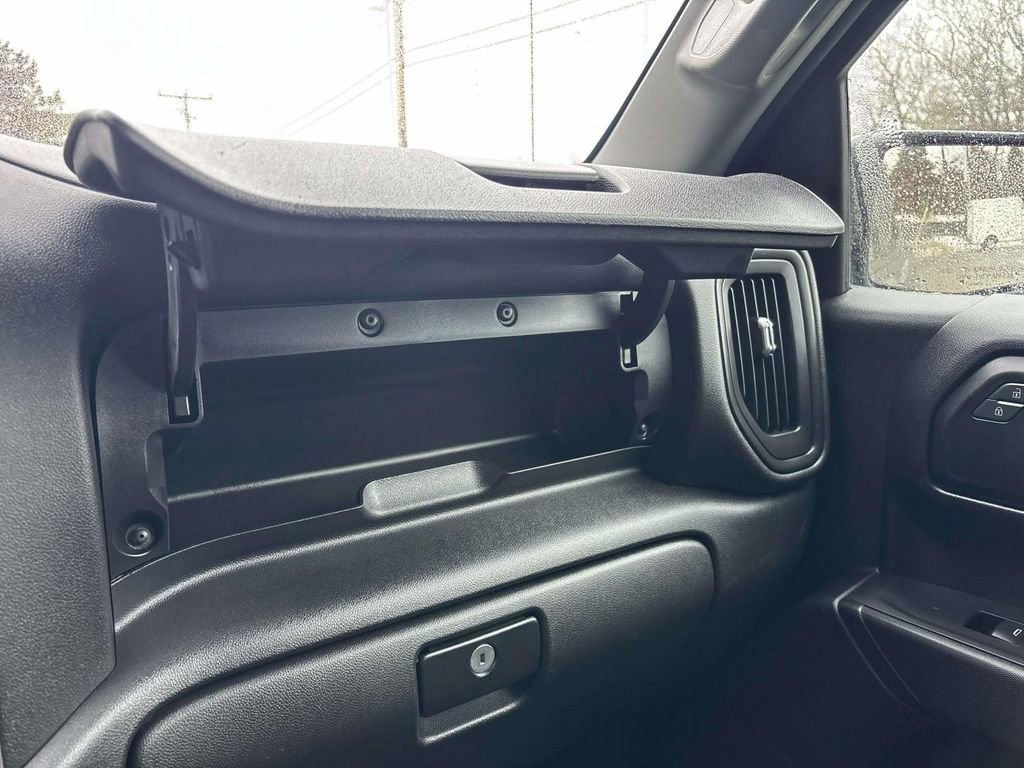 Used 2021 Chevrolet Silverado 1500 Custom image 25