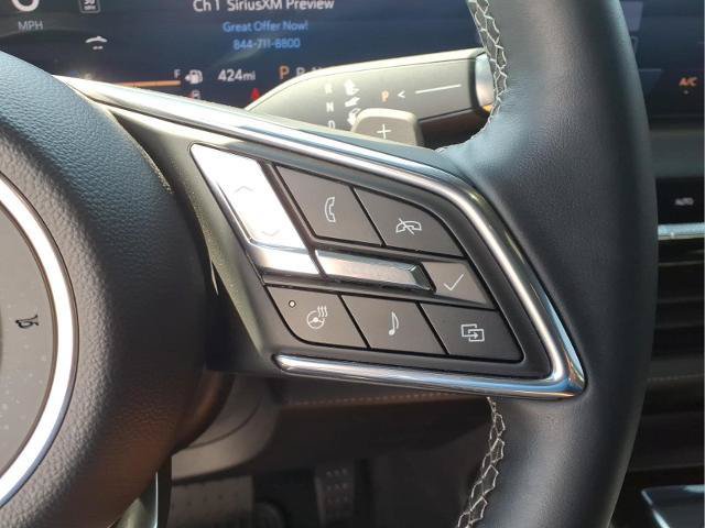 Used 2025 Buick Enclave Sport Touring AWD/4WD image 15