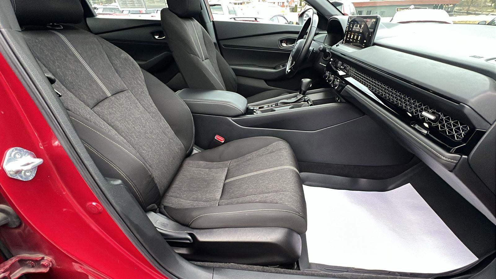 Used 2023 Honda Accord Sport image 13