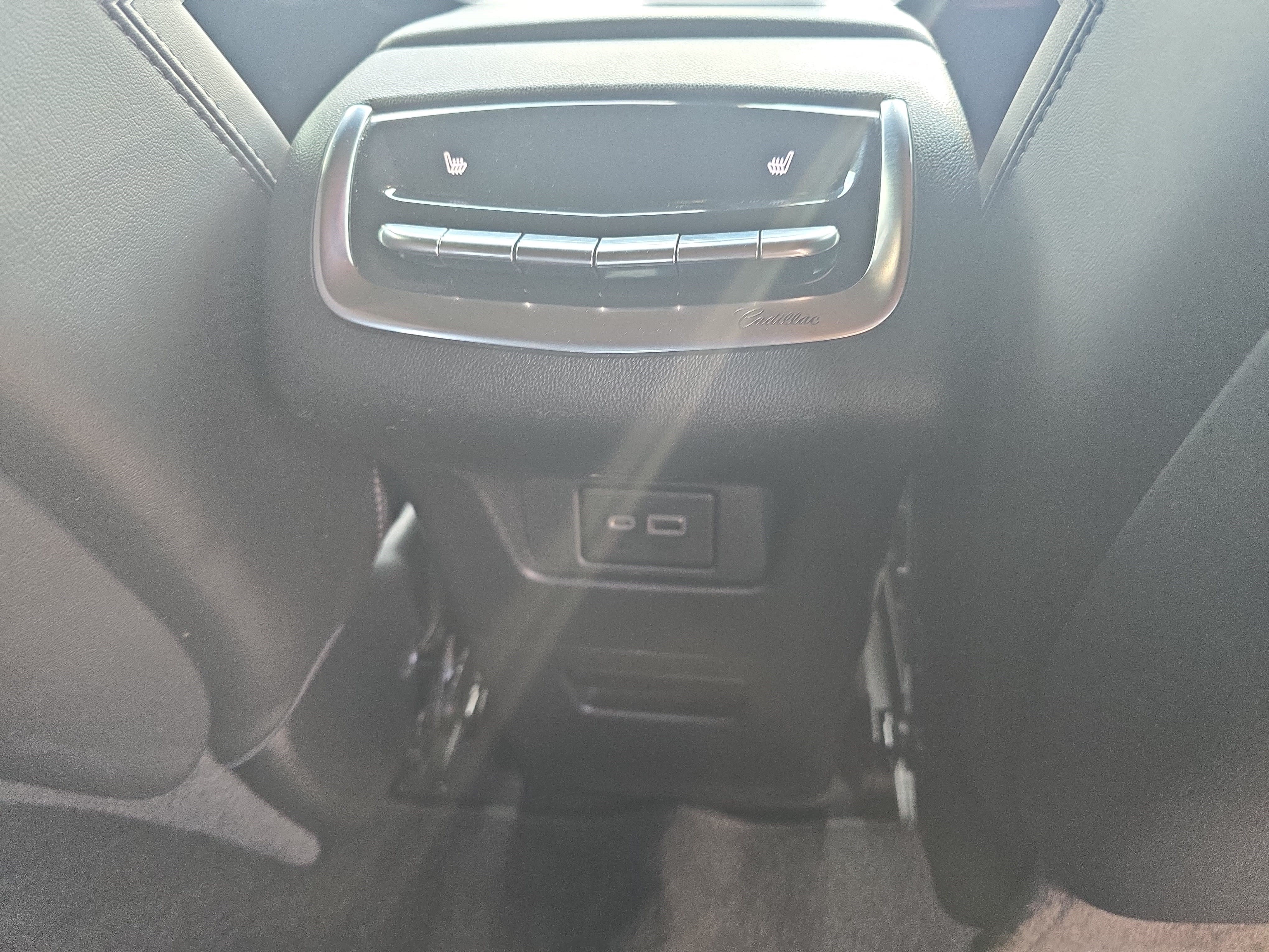 Used 2021 Cadillac XT6 Premium Luxury FWD image 12