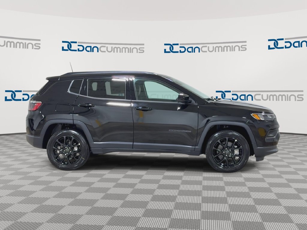 New 2026 Jeep Compass Latitude AWD/4WD image 9