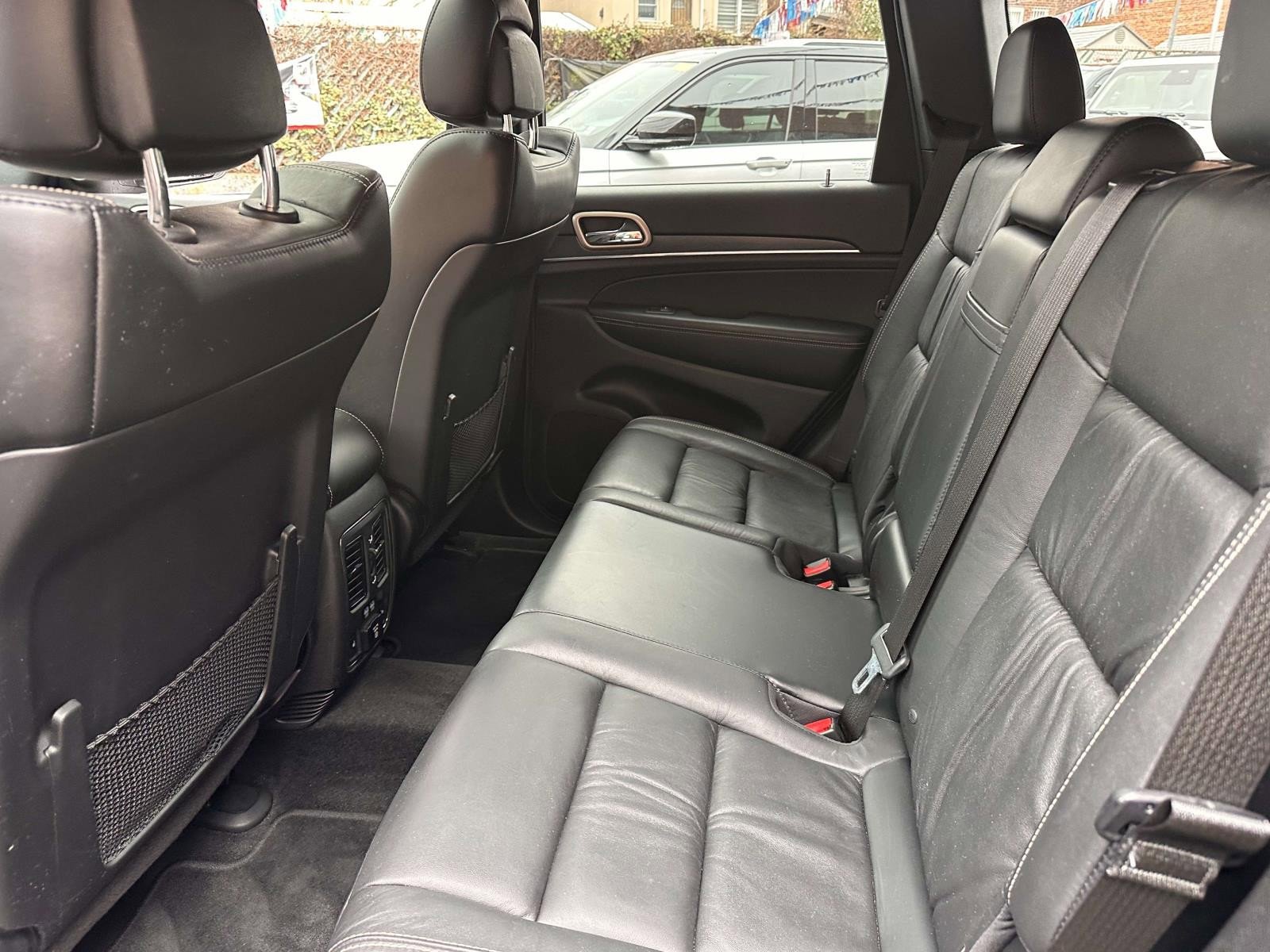 Used 2014 Jeep Grand Cherokee Limited image 17