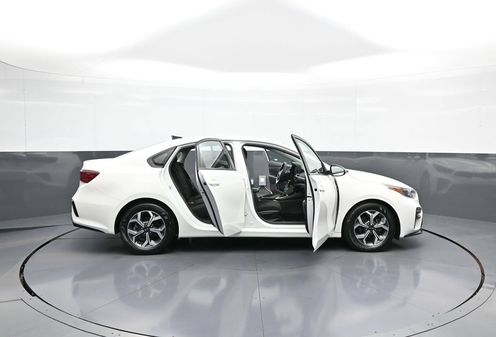 Used 2019 Kia Forte LXS FWD image 40