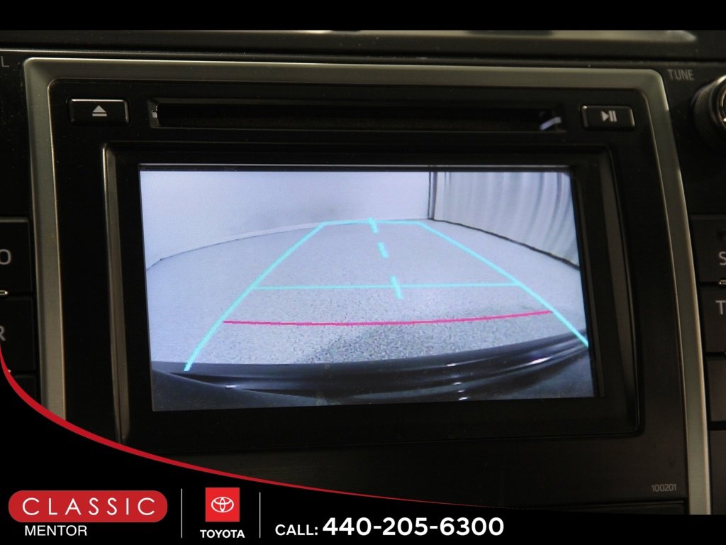 Used 2014 Toyota Camry SE image 12