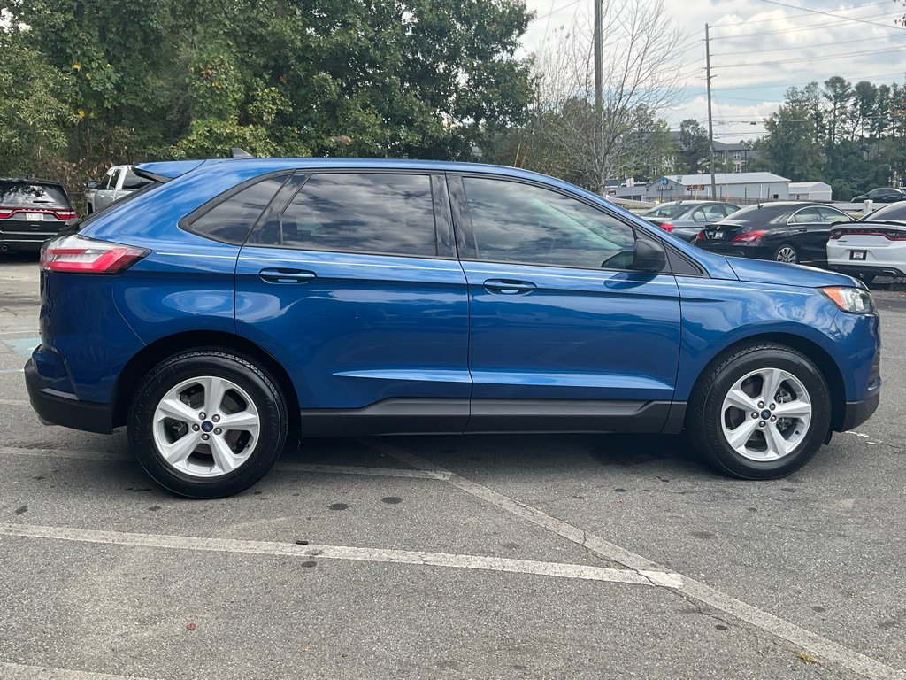 Used 2020 Ford Edge SE image 4