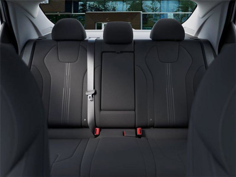 Certified 2025 Hyundai Elantra SEL FWD image 12