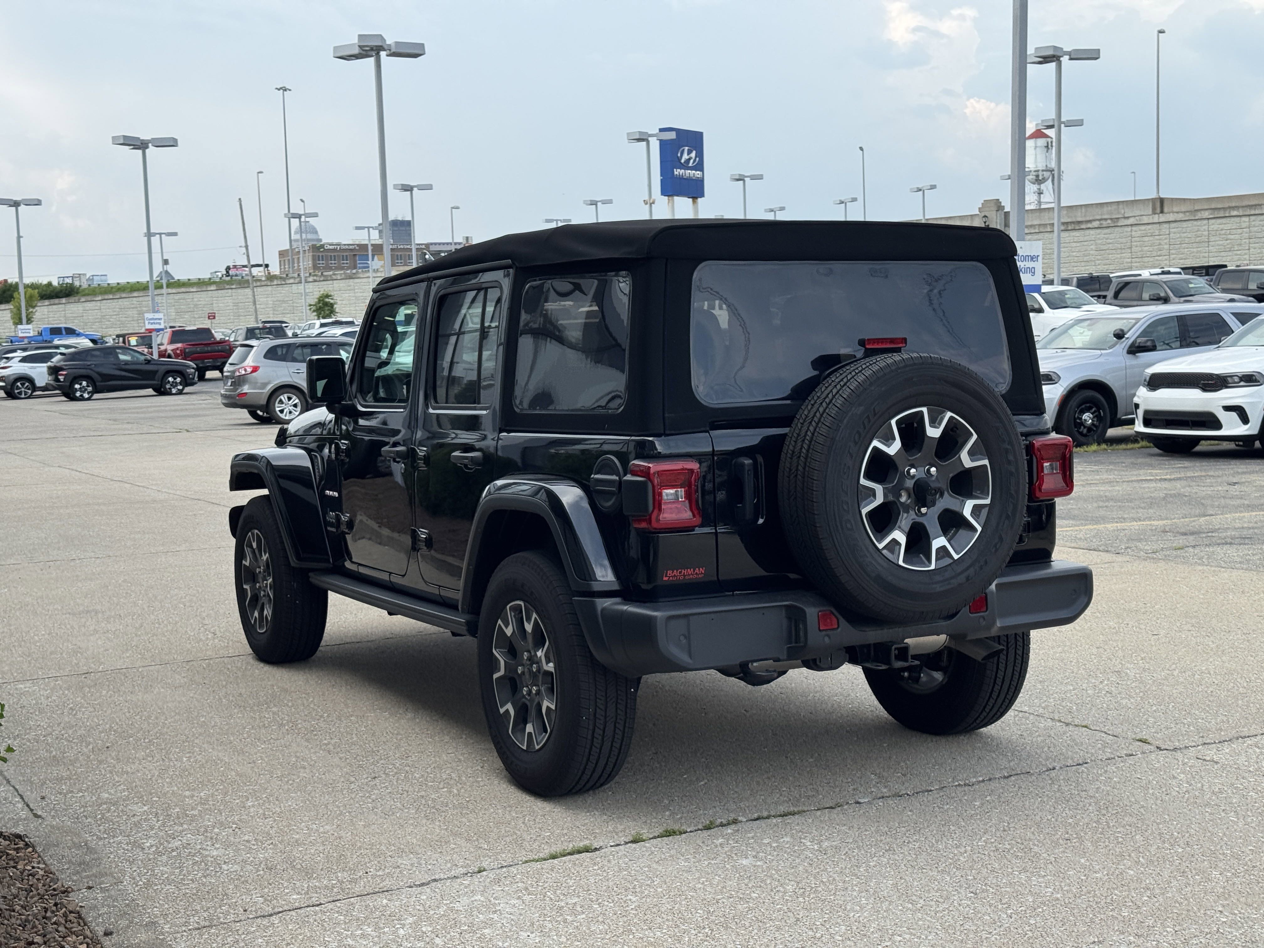 New 2024 Jeep Wrangler Sahara w/ Technology Group image 8