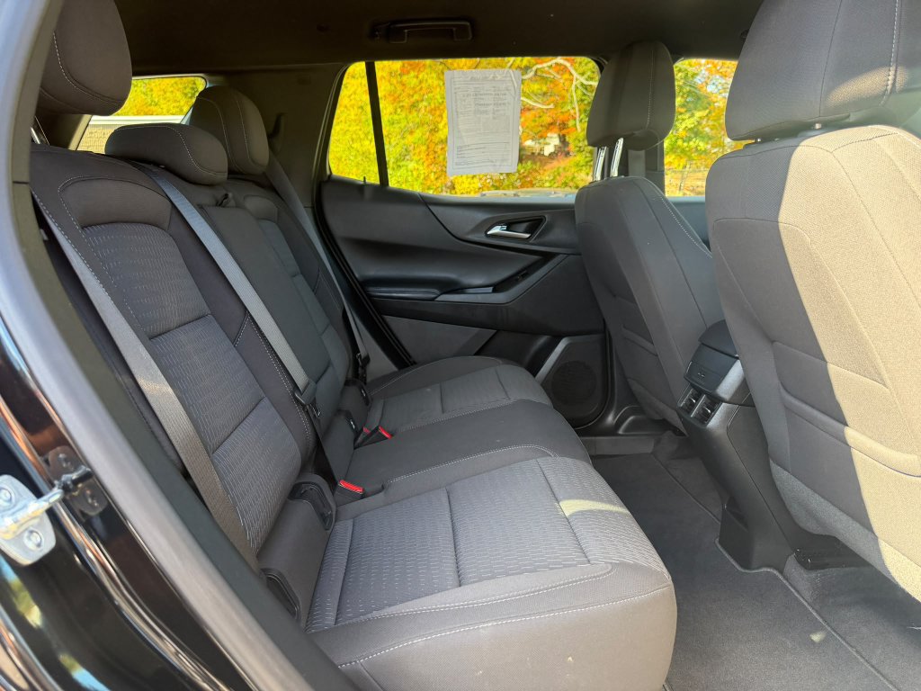Used 2026 Chevrolet Equinox LT AWD/4WD image 16