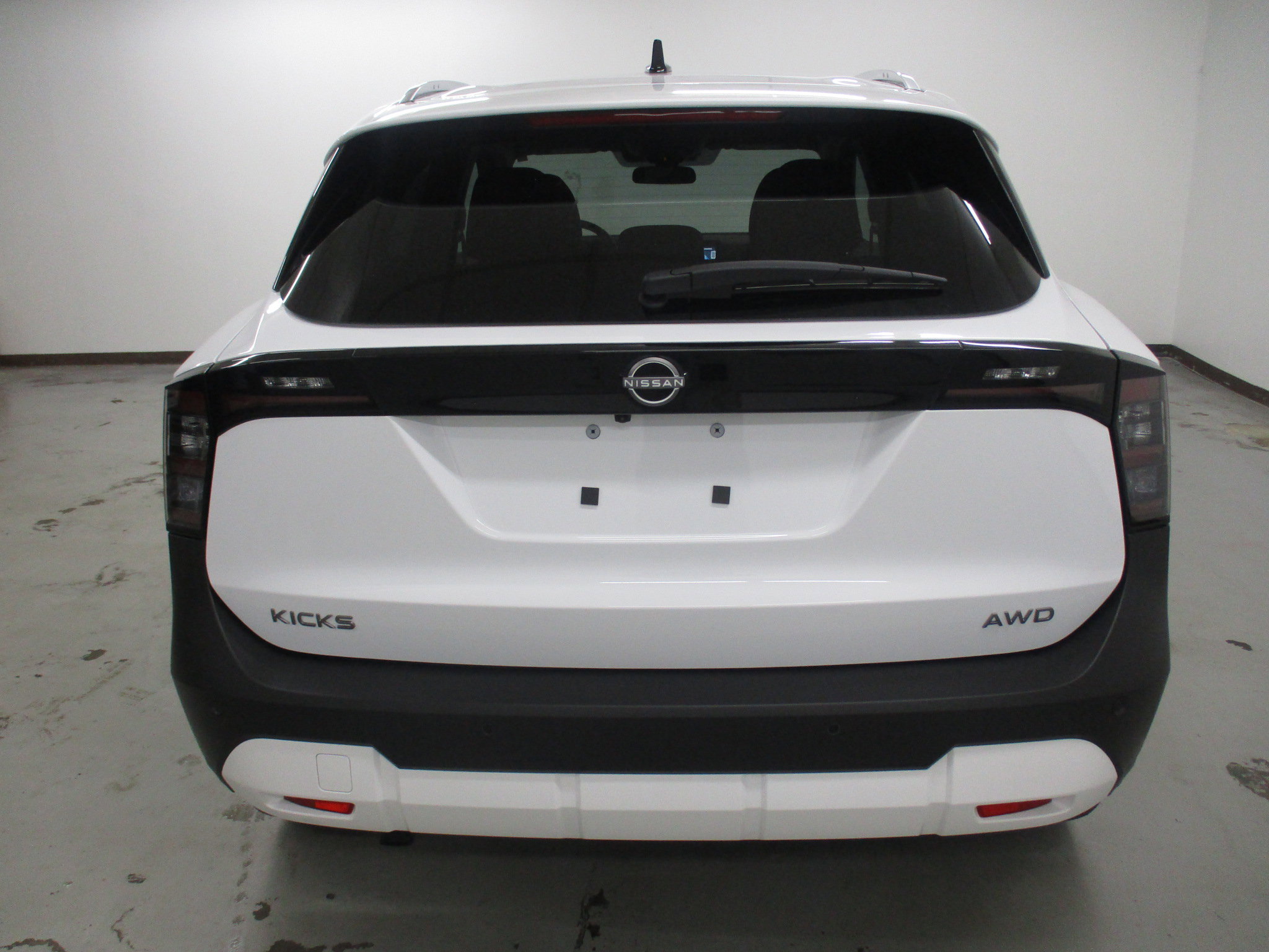 New 2026 Nissan Kicks SV w/ SV Premium Package AWD/4WD image 6