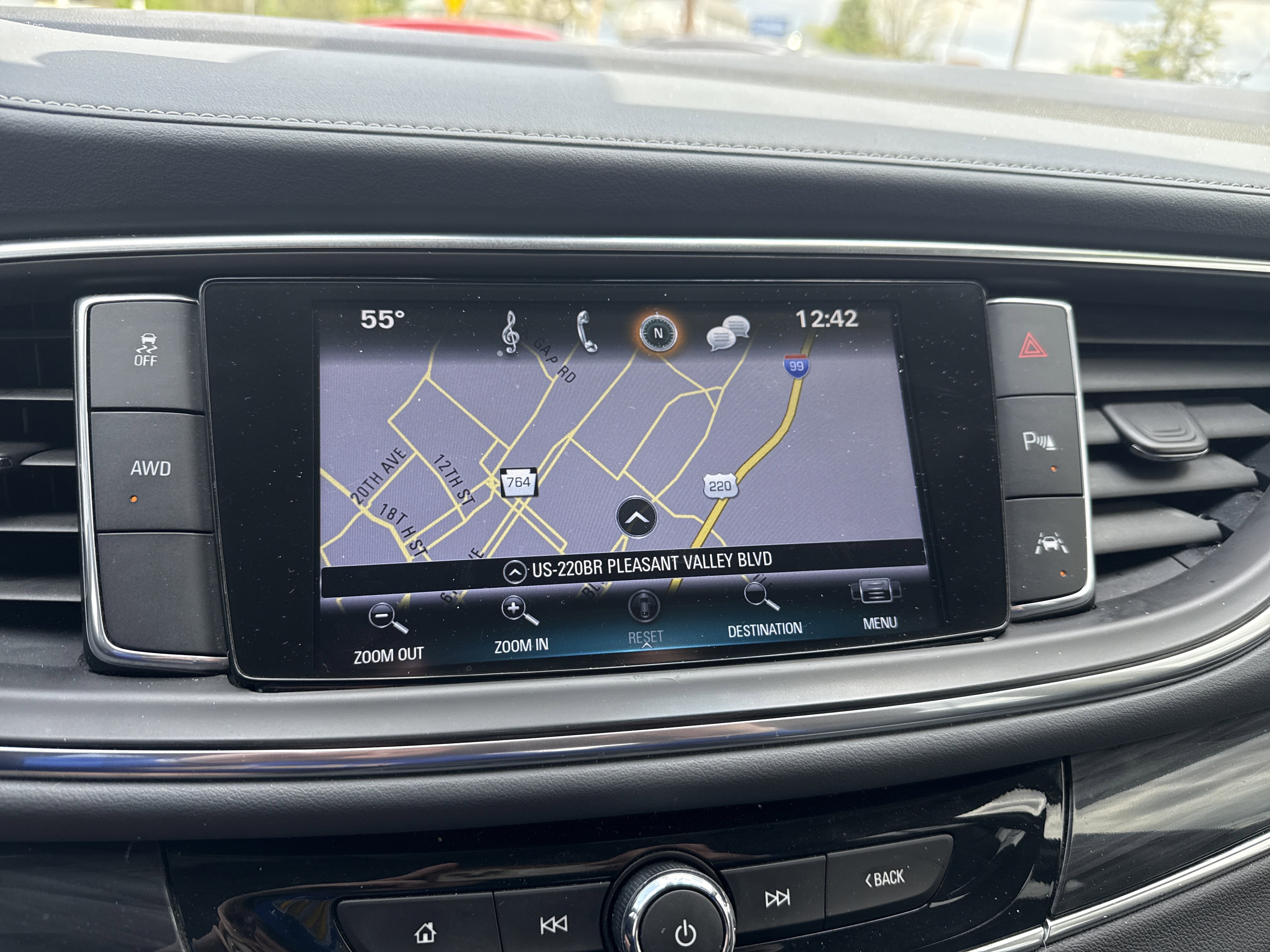 Used 2018 Buick Enclave Premium AWD/4WD image 25