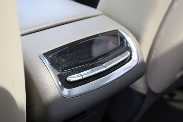 Used 2023 Cadillac XT6 Premium Luxury image 24