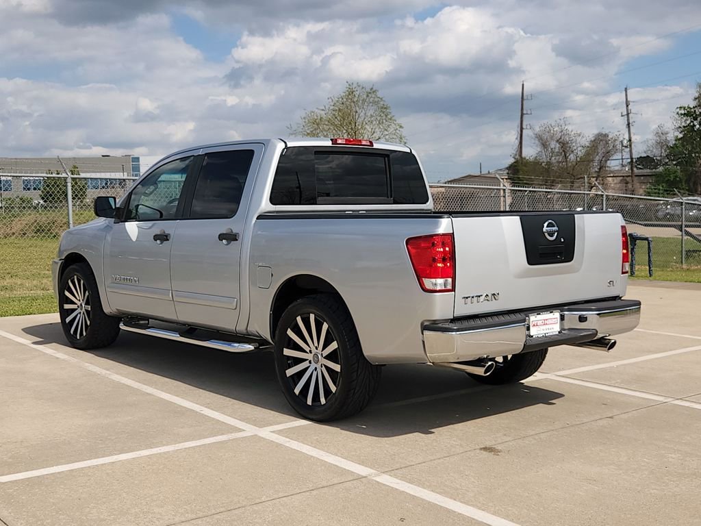 Used 2012 Nissan Titan SV image 7