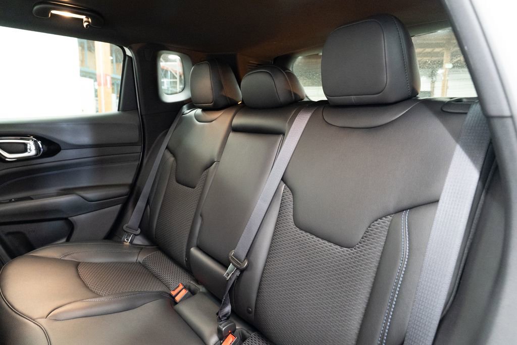 New 2026 Jeep Compass Latitude image 27