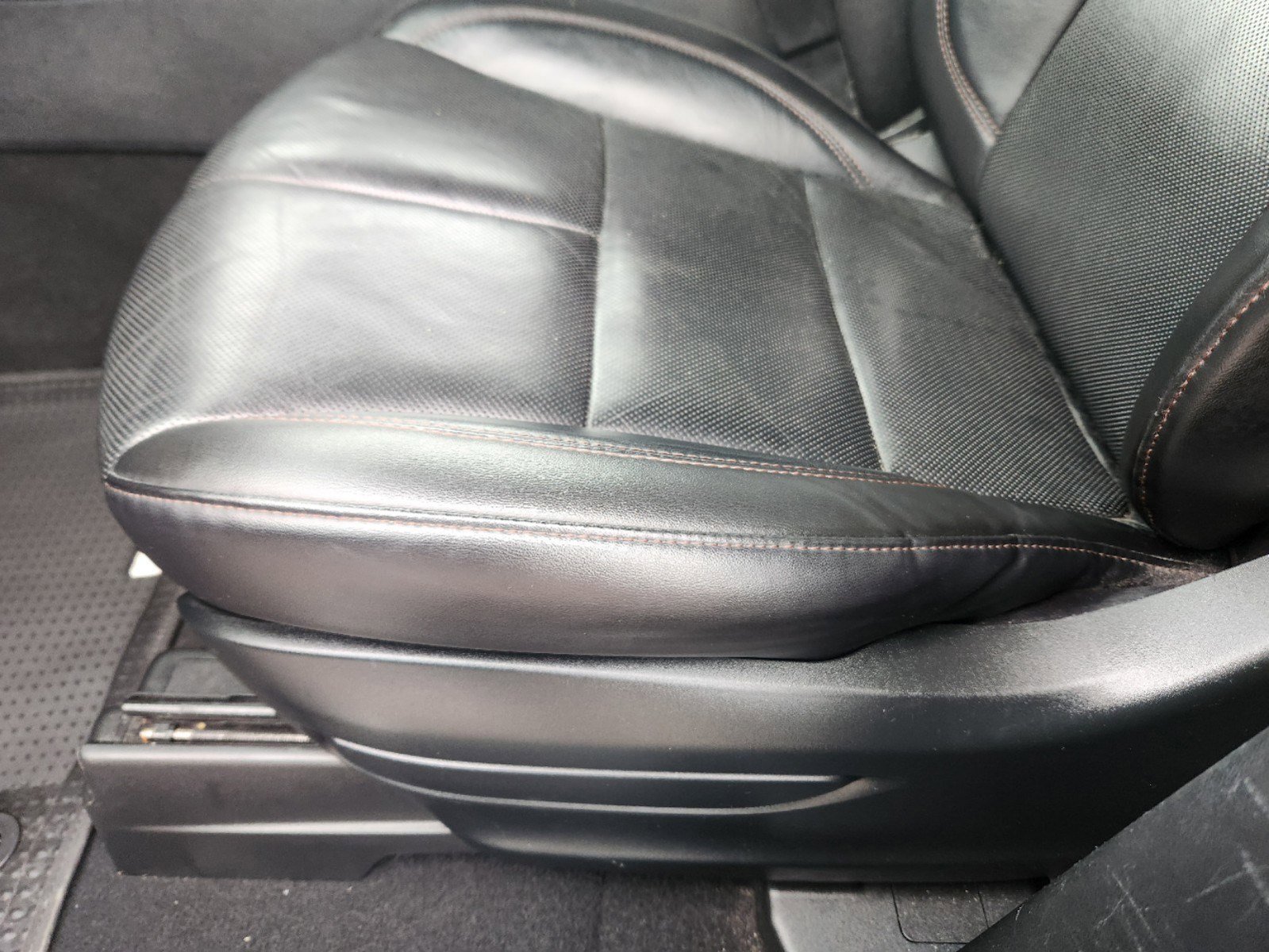 Used 2022 Lincoln Aviator Reserve image 8