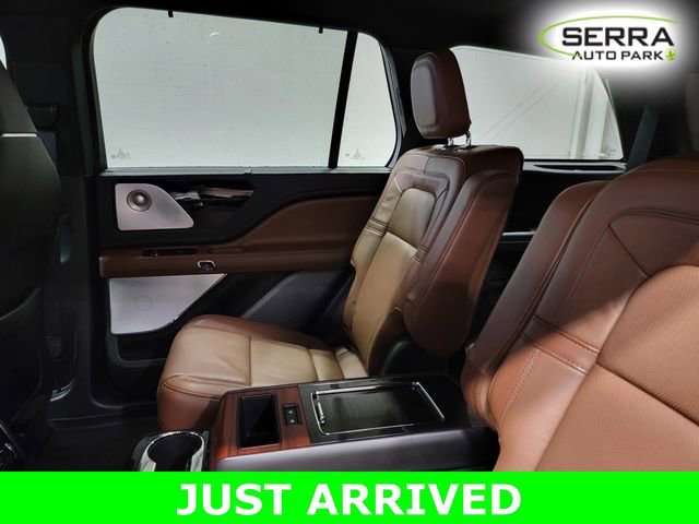Used 2024 Lincoln Aviator Reserve w/ Equipment Group 201A image 13