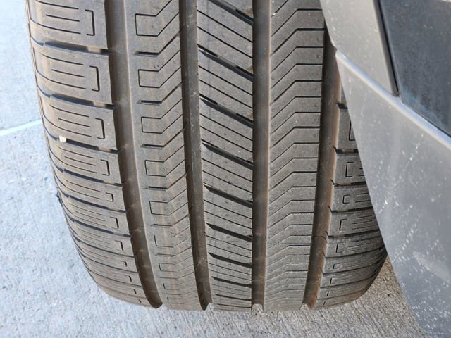 Used 2024 Land Rover Defender 130 S image 11