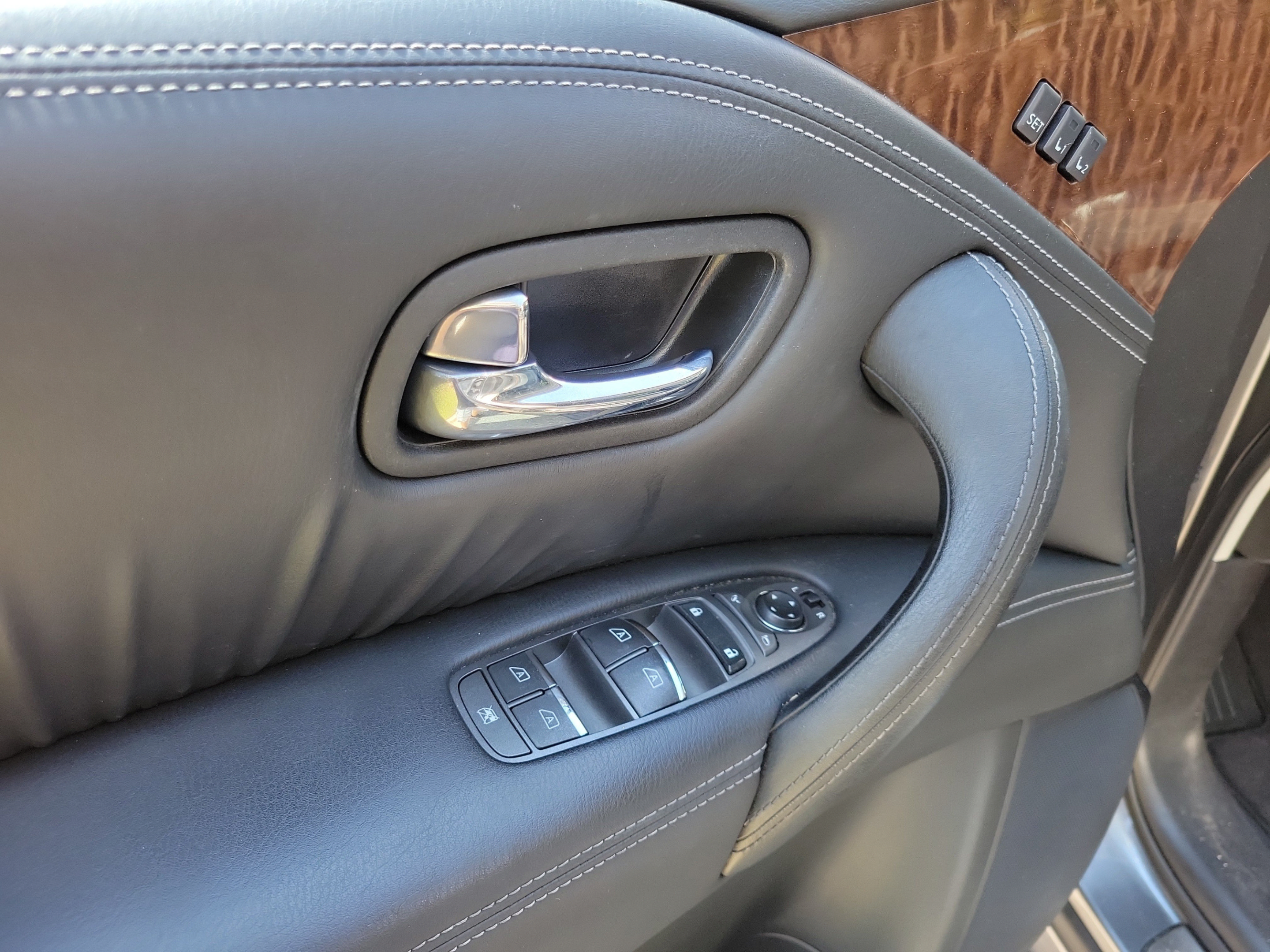 Used 2019 Nissan Armada SL w/ Premium Package RWD image 13