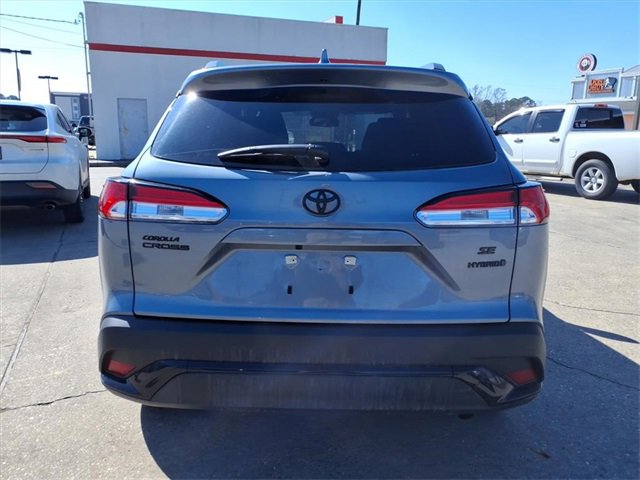 Used 2023 Toyota Corolla Cross SE image 3