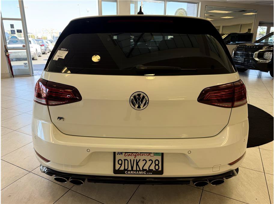 Used 2018 Volkswagen Golf 4-Door AWD/4WD image 6