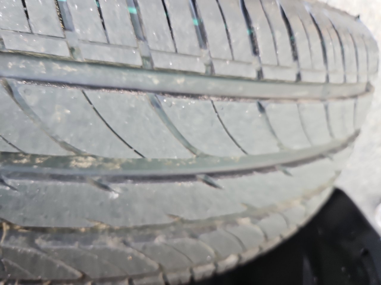 Used 2019 Jeep Cherokee Latitude Plus w/ Comfort/Convenience Group image 9