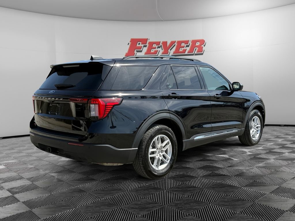 Used 2025 Ford Explorer Active image 5