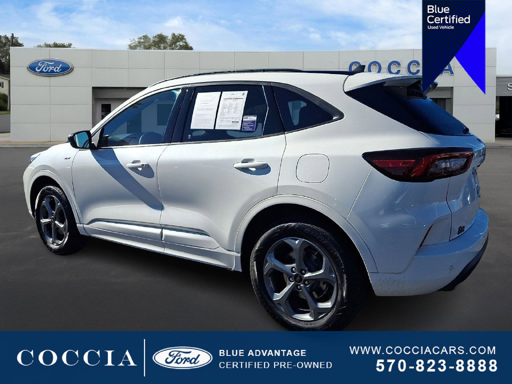 Certified 2023 Ford Escape ST-Line w/ Tech Pack #1 AWD/4WD image 6