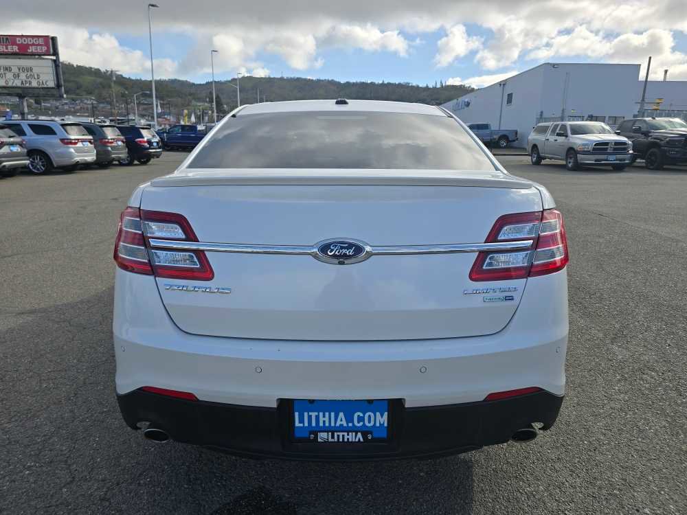 Used 2018 Ford Taurus Limited image 4