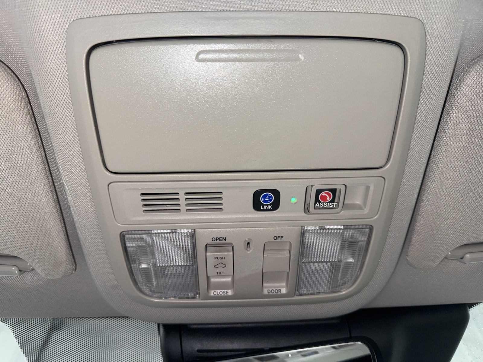 Used 2018 Honda Accord Touring image 31