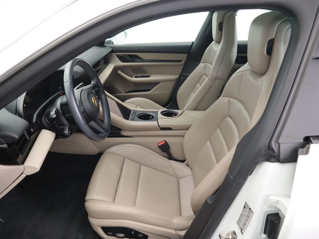 Used 2021 Porsche Taycan image 20
