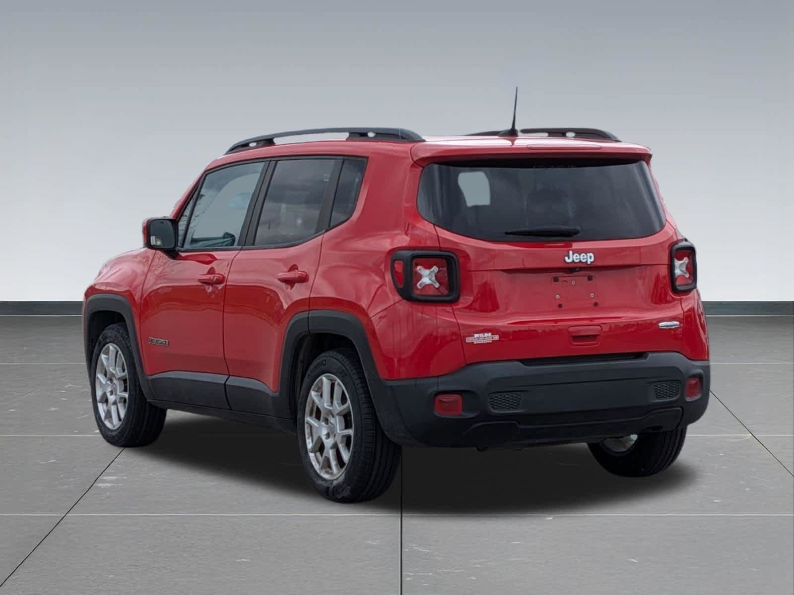 Certified 2020 Jeep Renegade Latitude FWD image 4