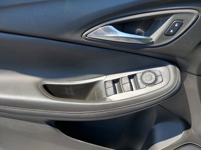 Used 2025 Buick Encore GX Preferred AWD/4WD image 29