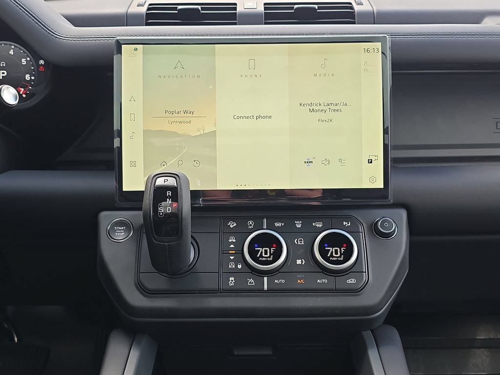 New 2026 Land Rover Defender 110 S AWD/4WD image 19