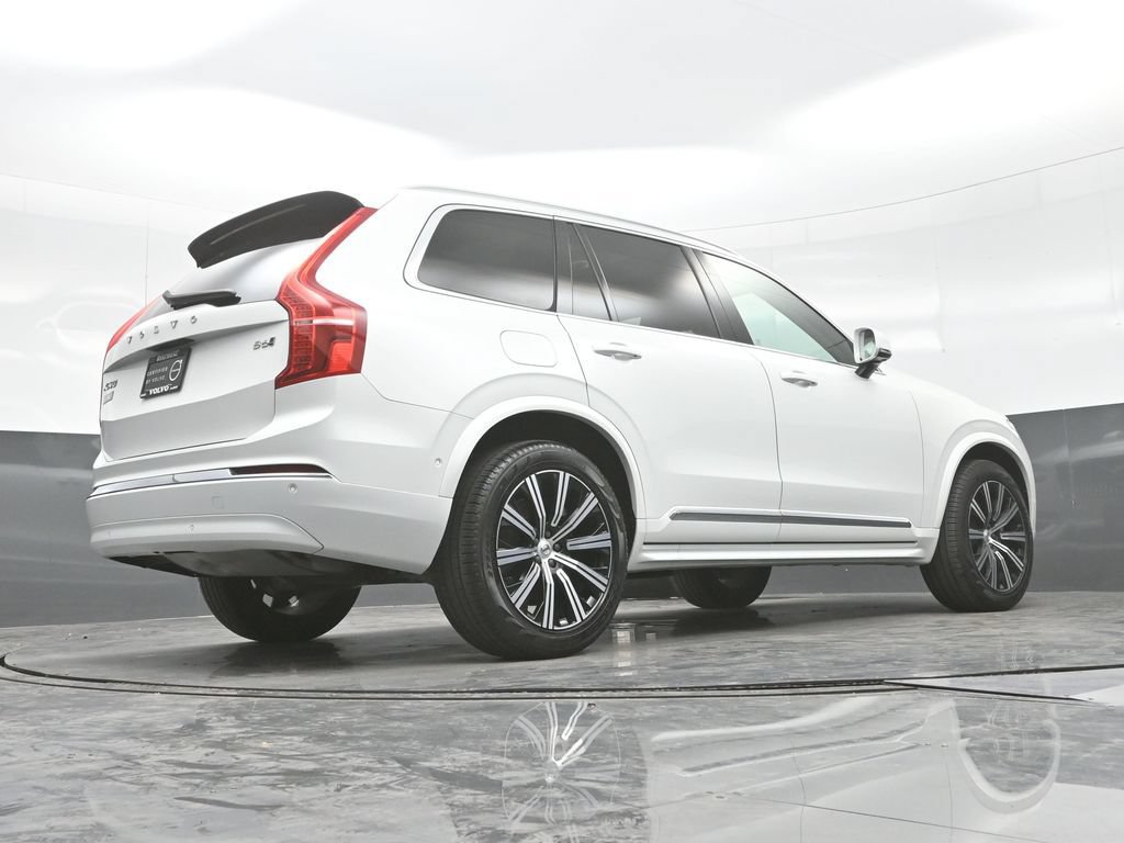 Used 2023 Volvo XC90 B6 Plus AWD/4WD image 31